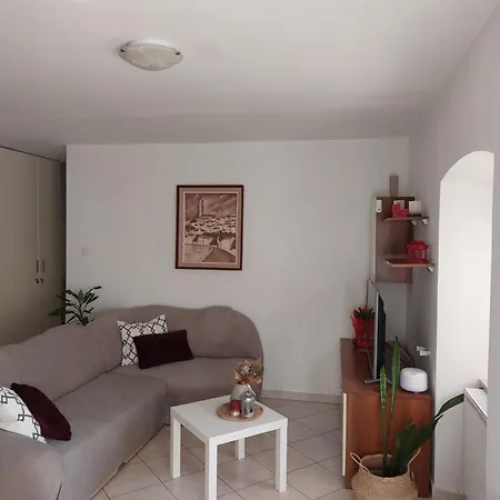 Apartment Blazevic *